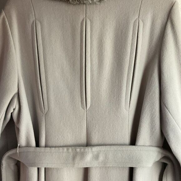 Vintage Elegant Gray beige Women's long belted Coat with Fur Collar L/XL - Picture 4 of 16
